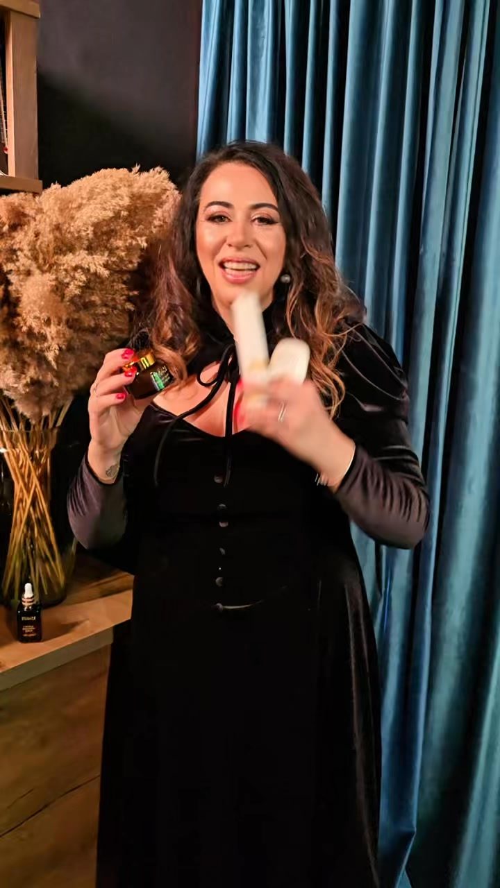 Instagram post from inamcosmetics.ro. This post is in position 3.