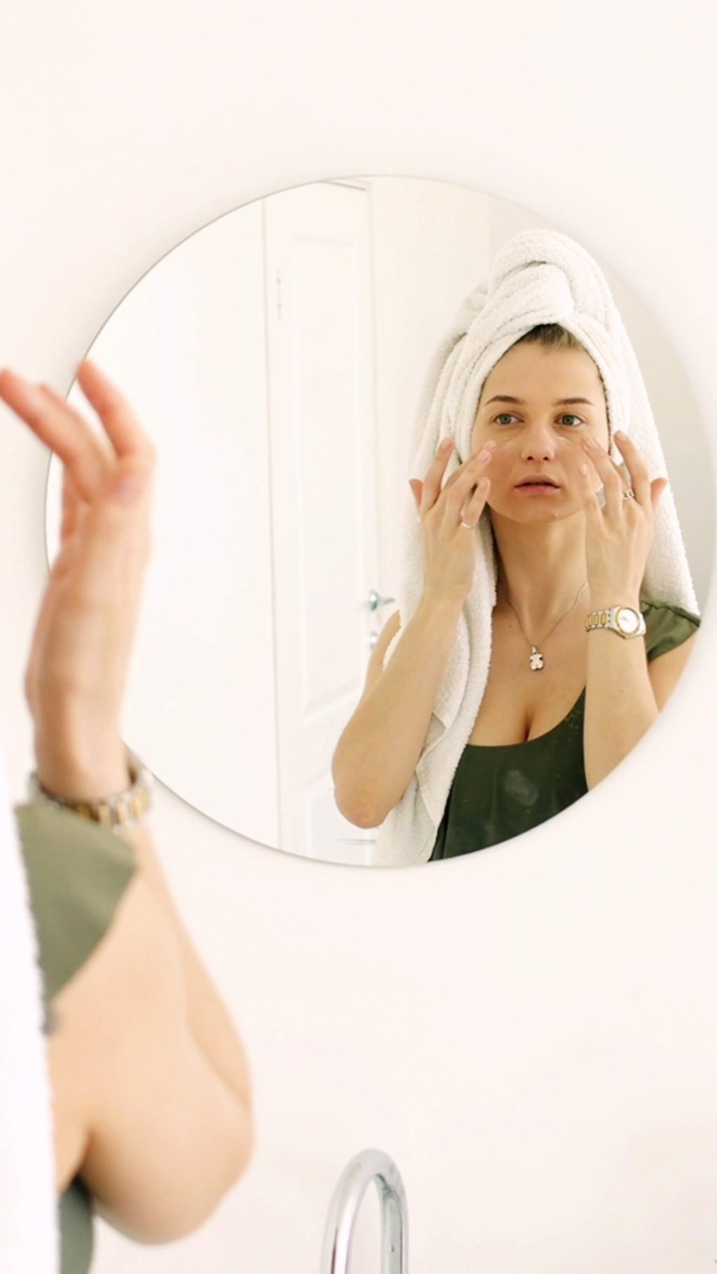 Instagram post from inamcosmetics.ro. This post is in position 0.